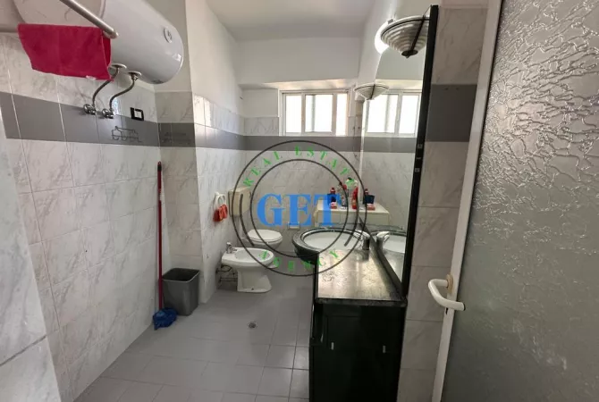 Shtepi me qera Apartament ne Durres, 1+1, Mobilimi E mobiluar, Pagesa 300  Euro.