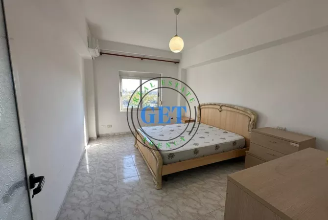 Shtepi me qera Apartament ne Durres, 1+1, Mobilimi E mobiluar, Pagesa 300  Euro.