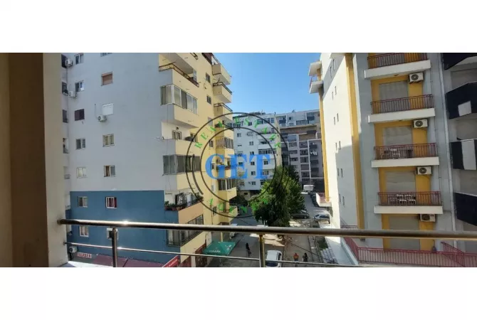 Shtepi me qera Apartament ne Durres, 1+1, Mobilimi E mobiluar, Pagesa 350  Euro.