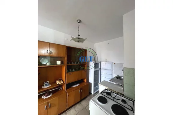 Shtepi ne shitje Apartament ne Durres, 2+1, Mobilimi E mobiluar, Pagesa 93,000,000  Leke.
