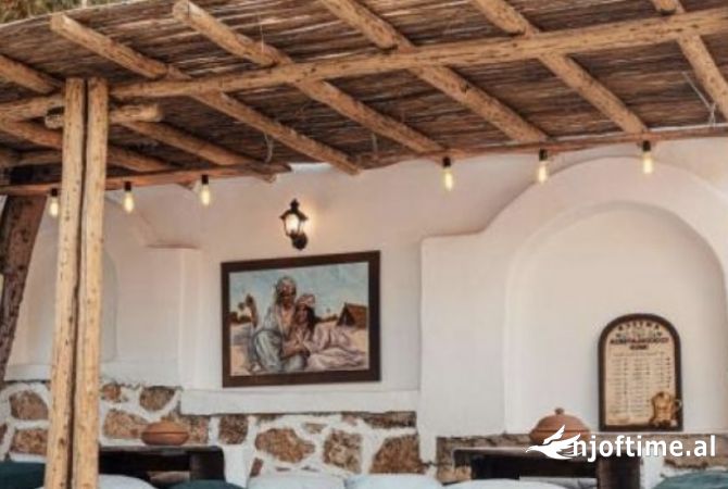 Shitet hotel ne Dhermi -Palase , 100 larg detit Himare