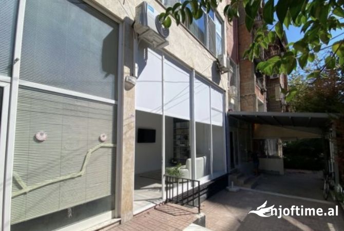 Shiter ambjent biznesi prane Shkolles Baletit Tirane