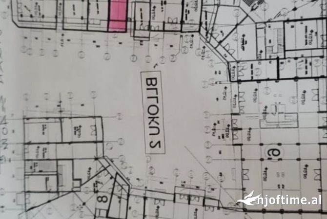 Ambiente Commerciale in Vendita 1+1 a Tirana - 70,000 Euro