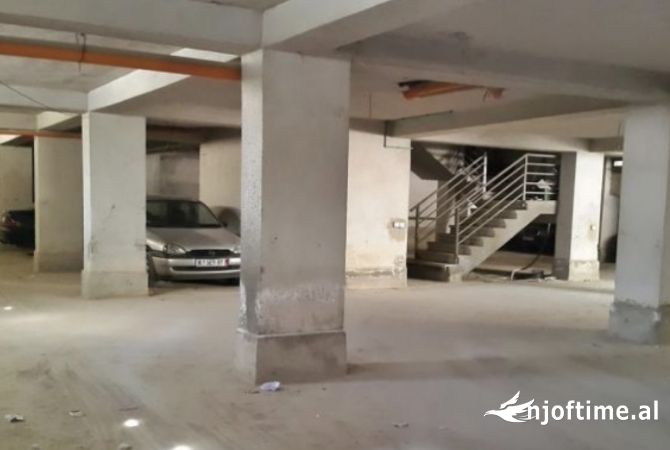 Business Property in Sale 4+1 in Tirana - 199,000 Euro
