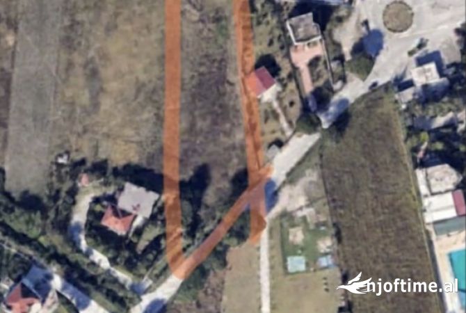 Shitet toke ne Mullet, mund te ndahet ne 2 pjese Tirane