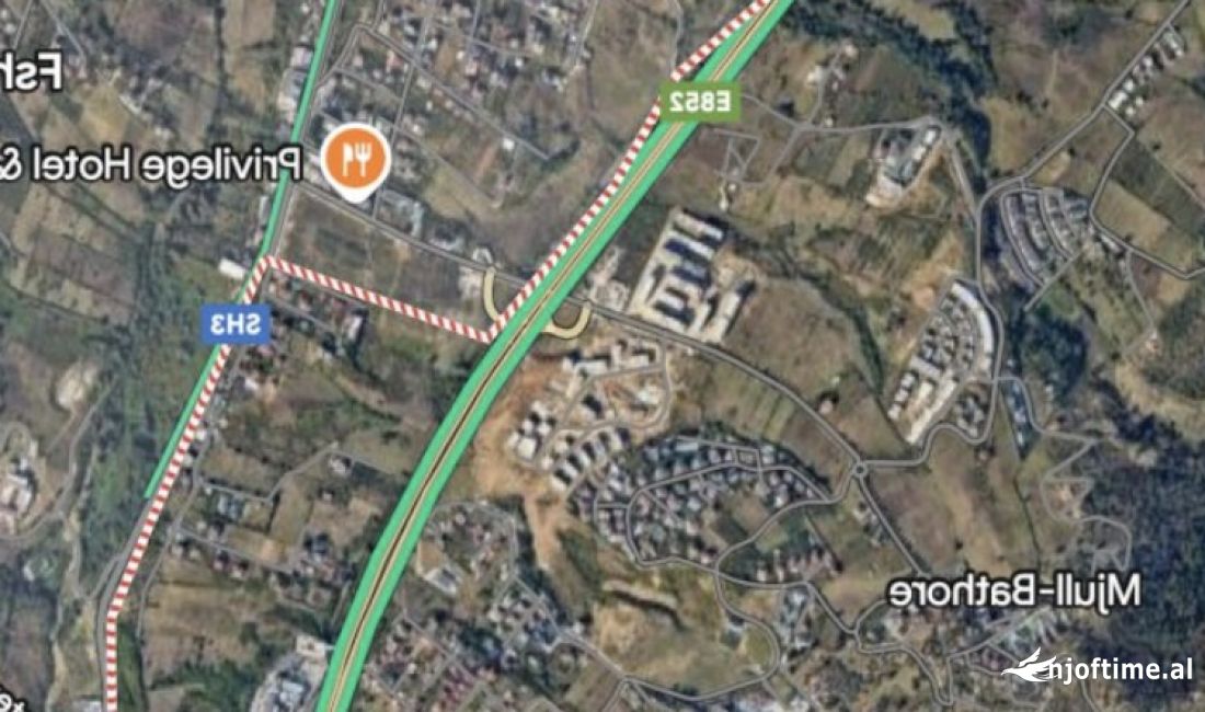 Shitet toke 2600 m2 ne Mjull Bathore, prane Rrethit Tegut Tirane