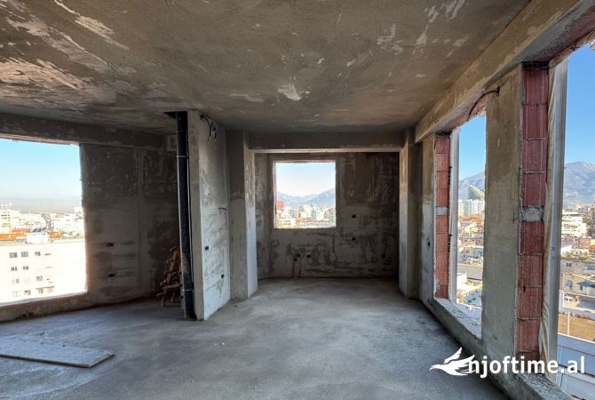 Shtepi ne shitje Apartament ne Tirane, 2+1, Mobilimi Bosh, pa mobiluar, Pagesa 340,000  Euro.