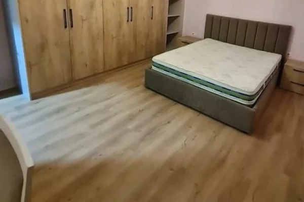 Shtepi ne shitje Apartament ne Tirane, 2+1, Mobilimi E mobiluar, Pagesa 210,000  Euro.