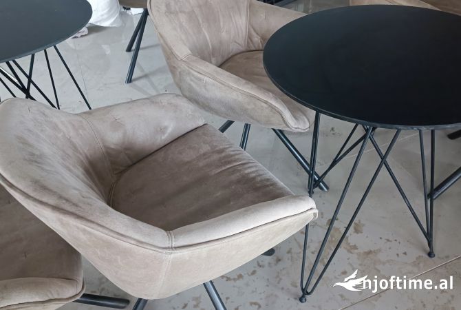 Pajisje biznesi ne shitje ne Berat - 40,000 Leke