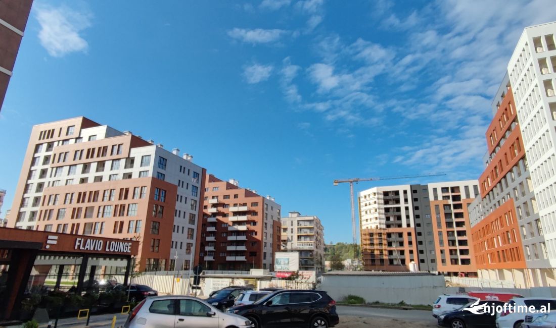 Shtepi ne shitje Apartament ne Tirane, 1+1, Mobilimi Bosh, pa mobiluar, Pagesa 81,000  Euro.