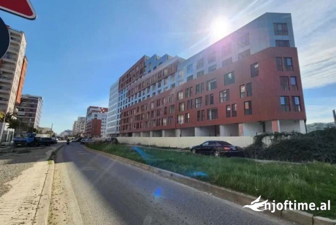 Shtepi ne shitje Apartament ne Tirane, 1+1, Mobilimi Bosh, pa mobiluar, Pagesa 81,000  Euro.