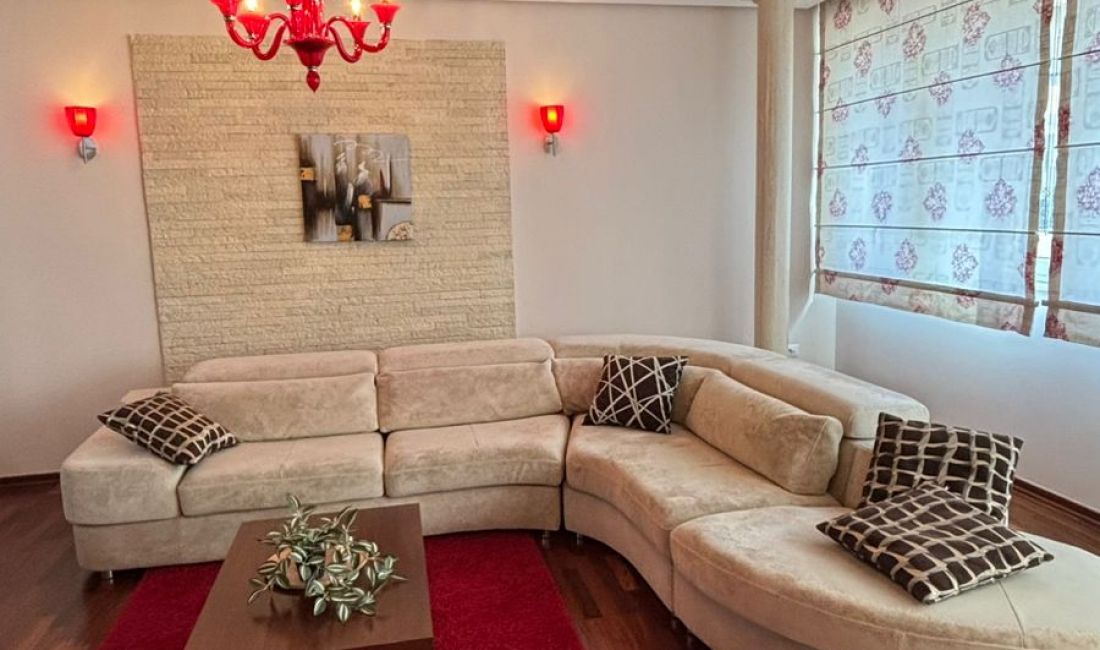 Shtepi me qera Apartament ne Tirane, 2+1, Mobilimi E mobiluar, Pagesa 1,200  Euro.