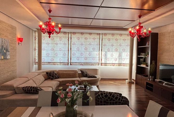 Shtepi me qera Apartament ne Tirane, 2+1, Mobilimi E mobiluar, Pagesa 1,200  Euro.