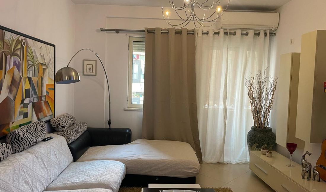 Shtepi me qera Apartament ne Tirane, 2+1, Mobilimi E mobiluar, Pagesa 550  Euro.