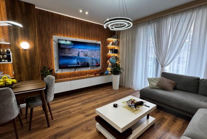 Shtepi ne shitje Apartament ne Tirane, 2+1, Mobilimi E mobiluar, Pagesa 215,000  Euro.