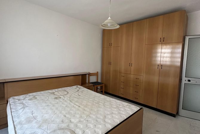 Shtepi me qera Apartament ne Tirane, 2+1, Mobilimi E mobiluar, Pagesa 400  Euro.