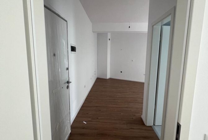 Shtepi ne shitje Apartament ne Tirane, 1+1, Mobilimi Bosh, pa mobiluar, Pagesa 96,160  Euro.