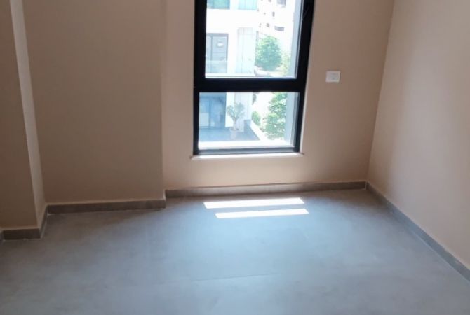Shtepi me qera Apartament ne Tirane, 2+1, Mobilimi Bosh, pa mobiluar, Pagesa 550  Euro.