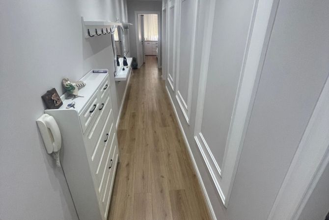 Shtepi me qera Apartament ne Tirane, 2+1, Mobilimi E mobiluar, Pagesa 850  Euro.