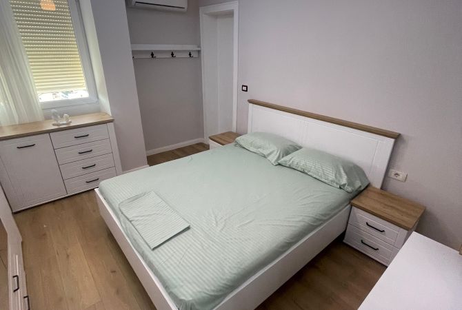 Shtepi me qera Apartament ne Tirane, 2+1, Mobilimi E mobiluar, Pagesa 850  Euro.