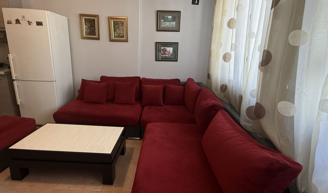 Shtepi ne shitje Apartament ne Tirane, 1+1, Mobilimi E mobiluar, Pagesa 96,000  Euro.
