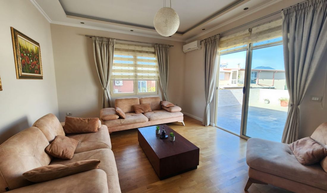 Shtepi ne shitje Apartament ne Tirane, 2+1, Mobilimi E mobiluar, Pagesa 330,000  Euro.