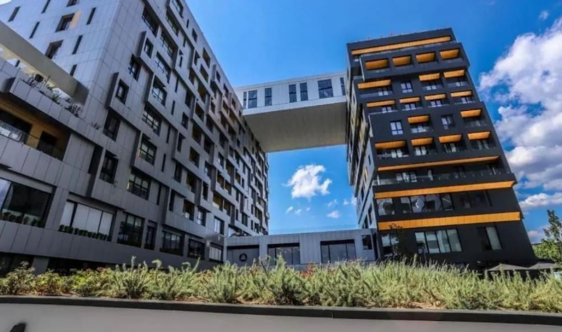 Duplex (2 storey house) for sale in Tirana 3+1, Emty