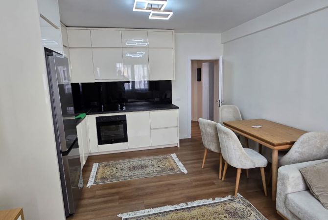 Shtepi me qera Apartament ne Tirane, 2+1, Mobilimi E mobiluar, Pagesa 750  Euro.