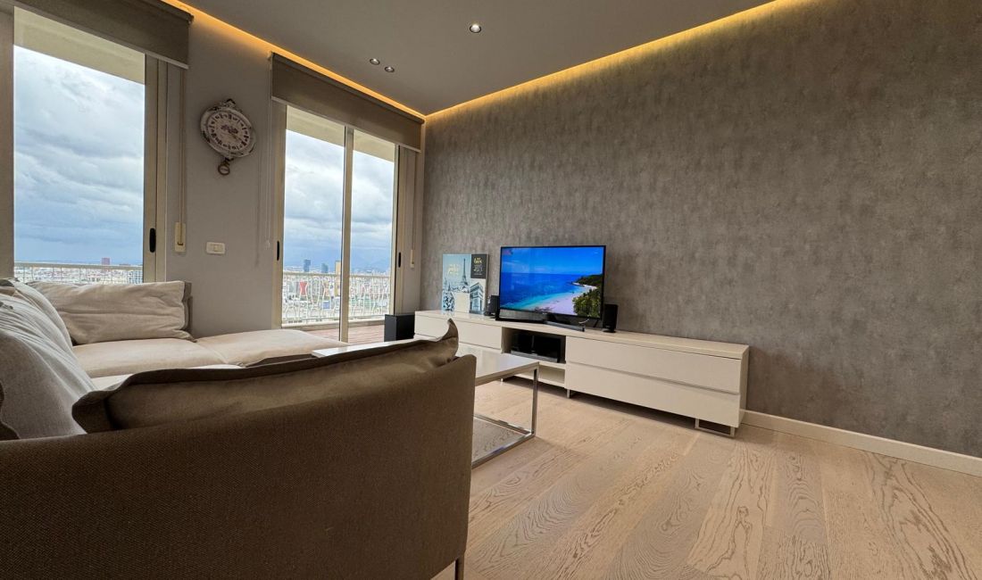 Appartamento in affitto a Tirana 2+1, Arredato