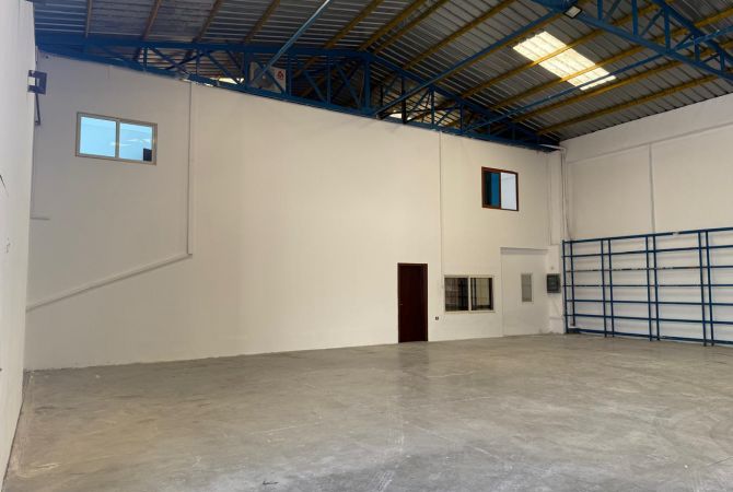 📌Jepet Kapanon me Qira ne Prush -750m2