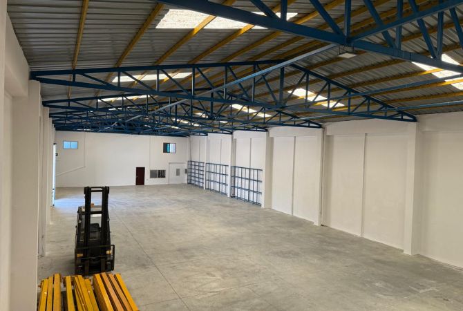 📌Jepet Kapanon me Qira ne Prush -750m2