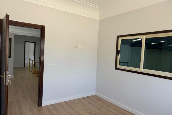 📌Jepet Kapanon me Qira ne Prush -750m2