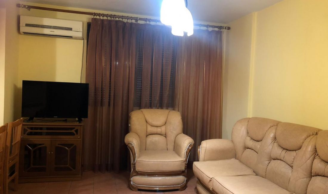 Appartamento in affitto a Tirana 1+1, Arredato