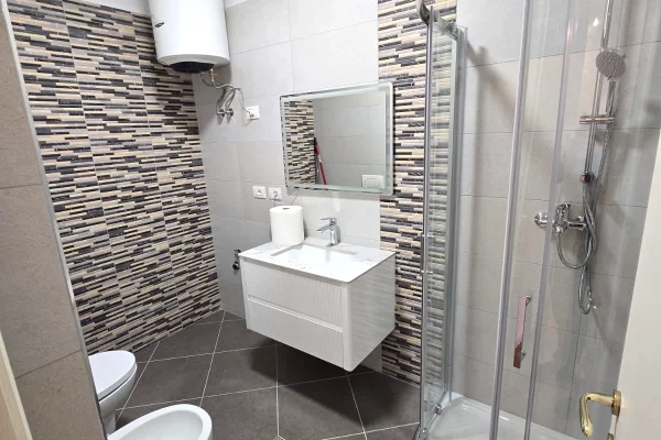 Apartment for sale in Tirana 1+1, Emty