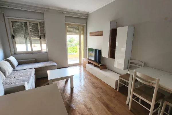 📌 Jepet me qira apartament 1+1 në zonën e Astirit