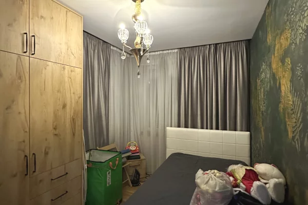 Shtepi me qera Apartament ne Tirane, 3+1, Mobilimi E mobiluar, Pagesa 1,800  Euro.