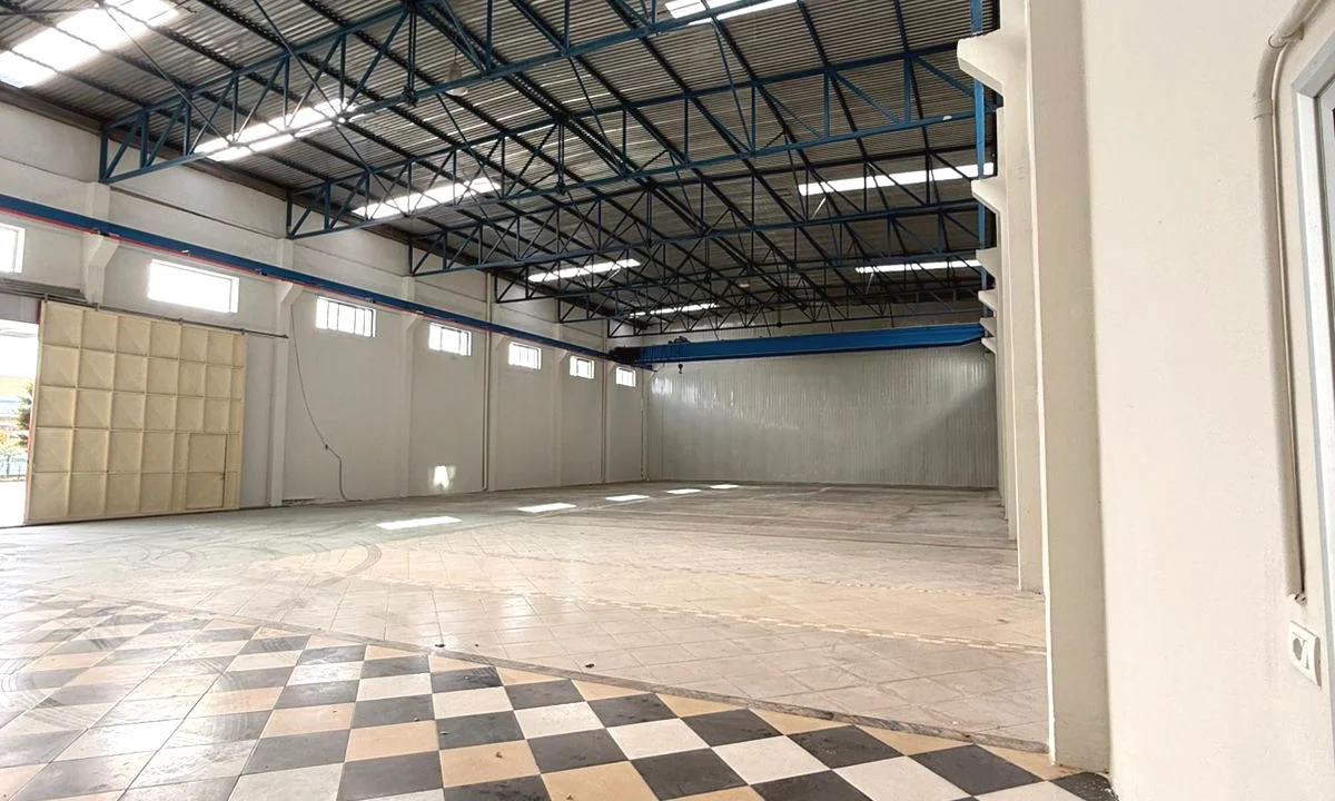 📌Magazine me qira ne Autostraden Tirane Durres