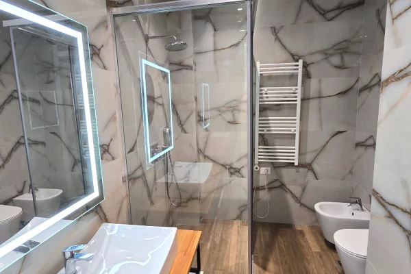 Shtepi me qera Apartament ne Tirane, 1+1, Mobilimi E mobiluar, Pagesa 850  Euro.