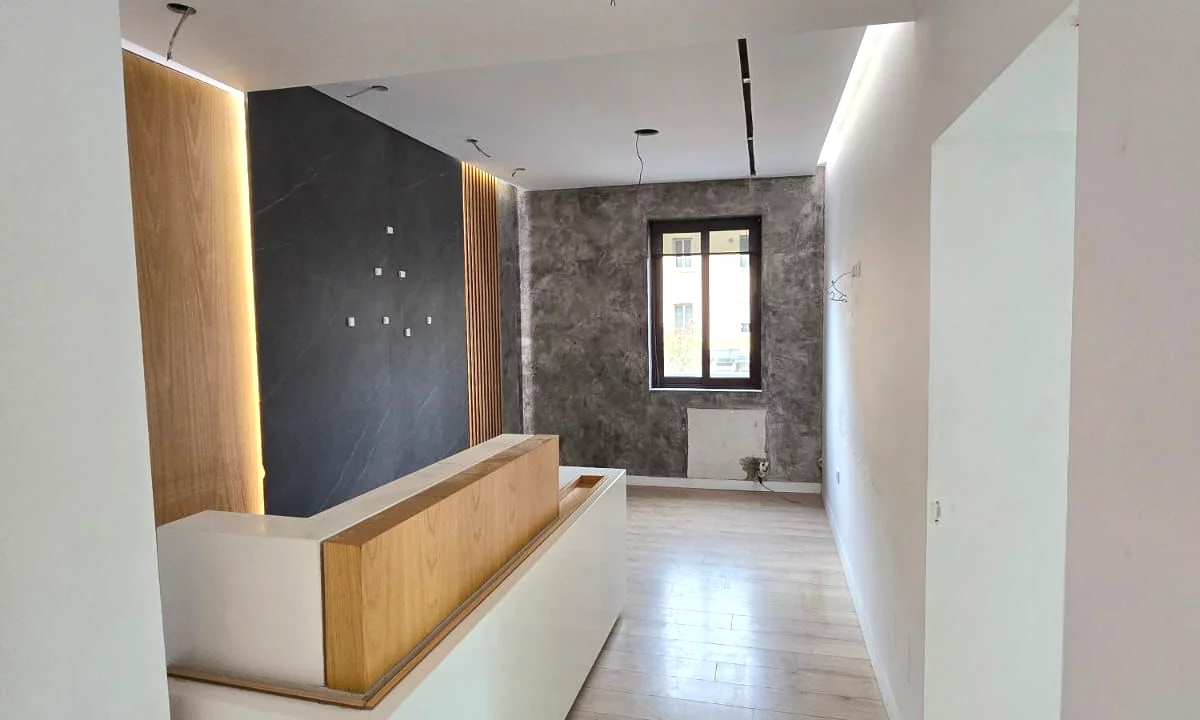 📌 Ambient Biznesi per Qira – Rruga e Durresit 