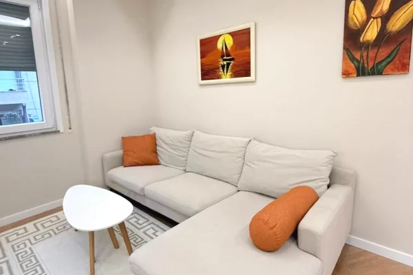 Casa in affitto 2+1 a Tirana - 1,100 Euro