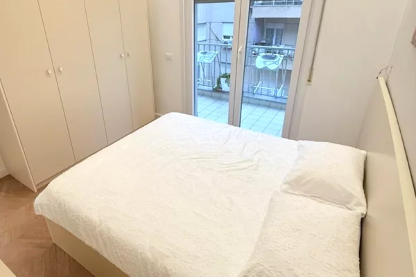 Appartamento in affitto a Tirana 2+1, Arredato