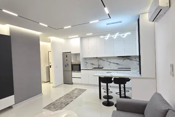 Appartamento in affitto a Tirana 1+1, Arredato