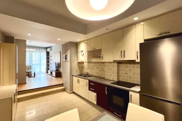 Shtepi me qera Apartament ne Tirane, 2+1, Mobilimi E mobiluar, Pagesa 75,000  Leke.
