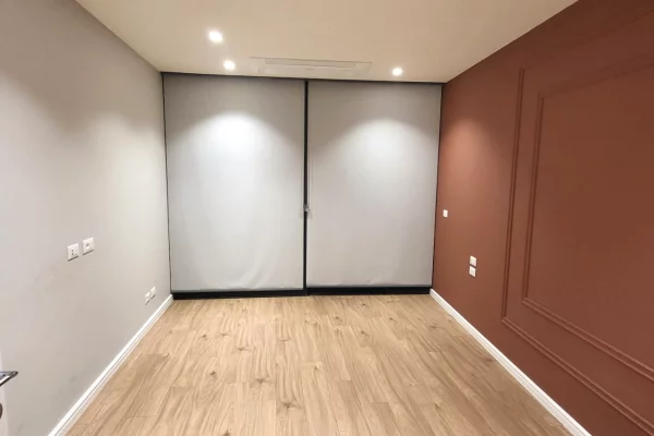 Ambient biznesi me qera 3+1 ne Tirane - 1,500 Euro