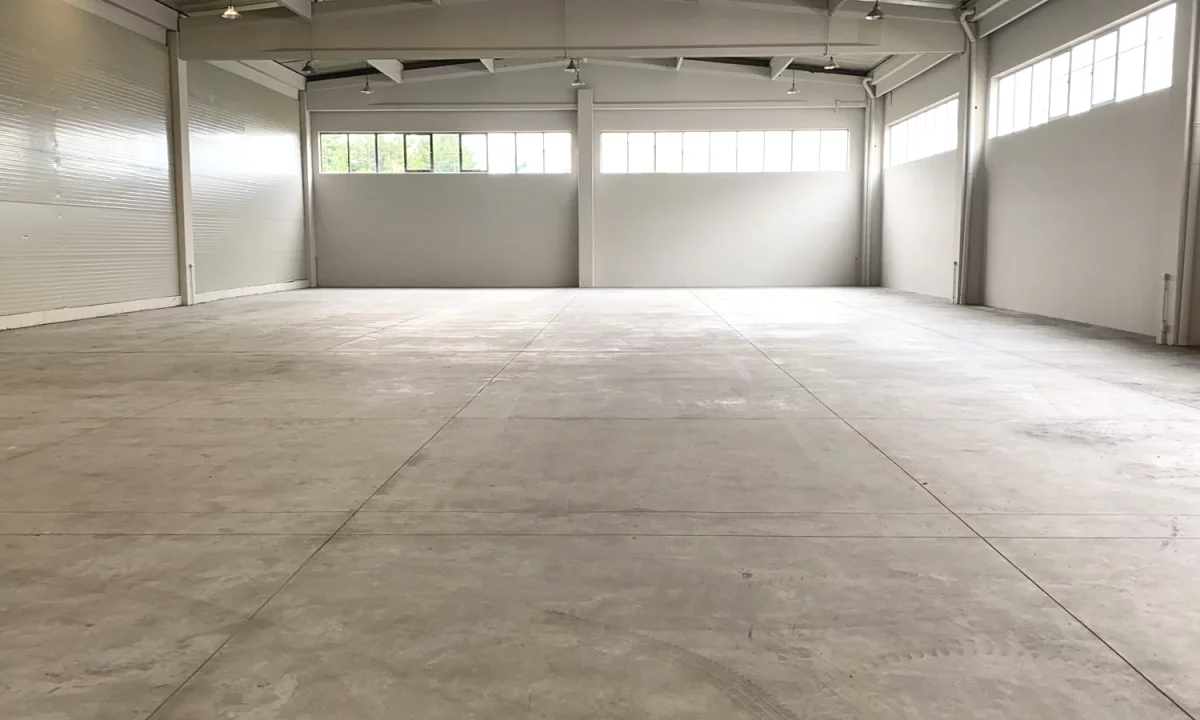 📌 AMBIENT INDUSTRIAL ME QIRA - AUTOSTRADA TIRANA DURRES
