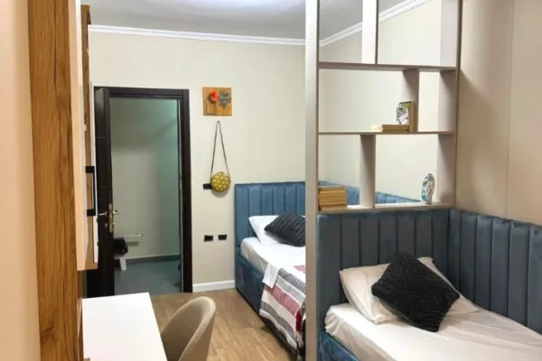 Shtepi me qera Apartament ne Tirane, 2+1, Mobilimi E mobiluar, Pagesa 1,500  Euro.