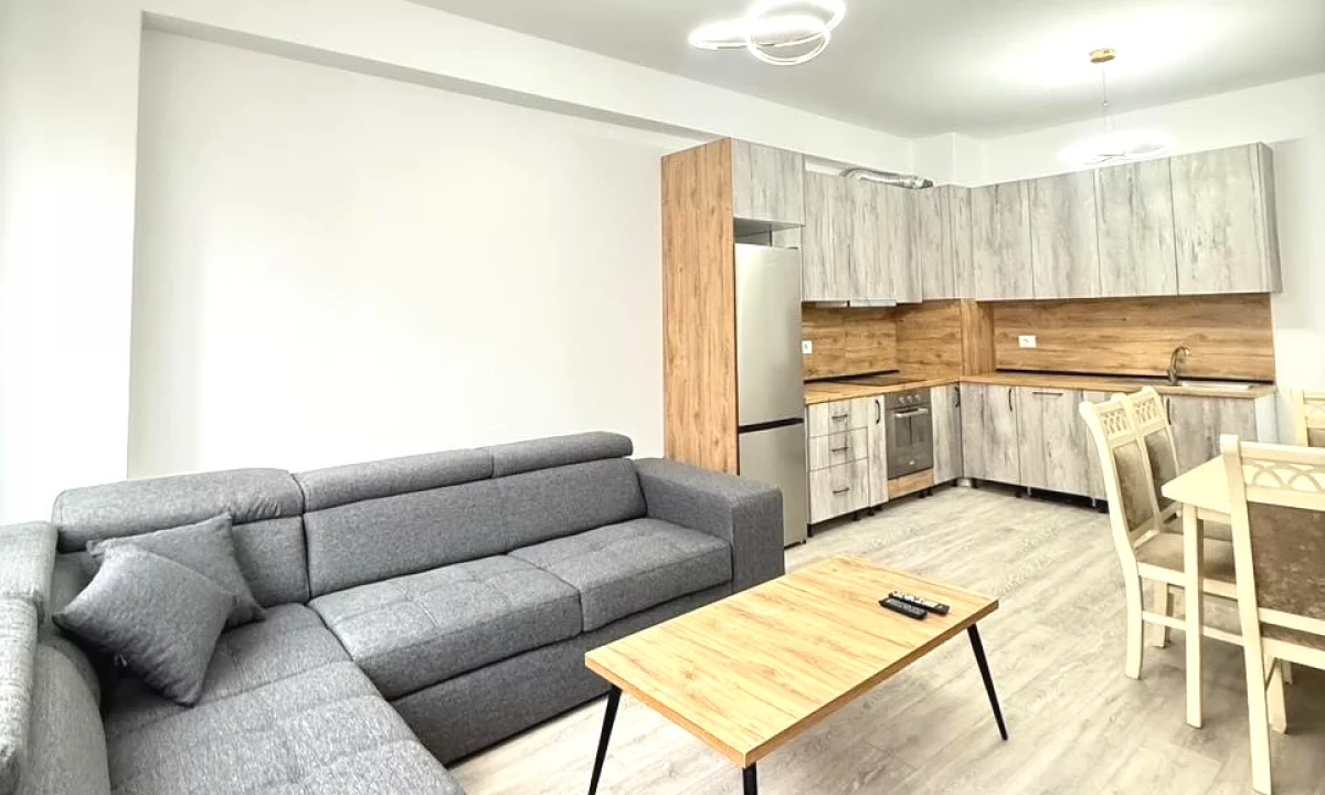 Shtepi me qera Apartament ne Tirane, 1+1, Mobilimi E mobiluar, Pagesa 50,000  Leke.