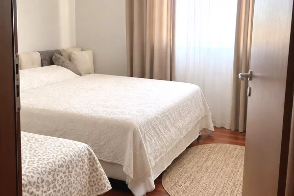 Shtepi me qera Apartament ne Tirane, 1+1, Mobilimi E mobiluar, Pagesa 50,000  Leke.