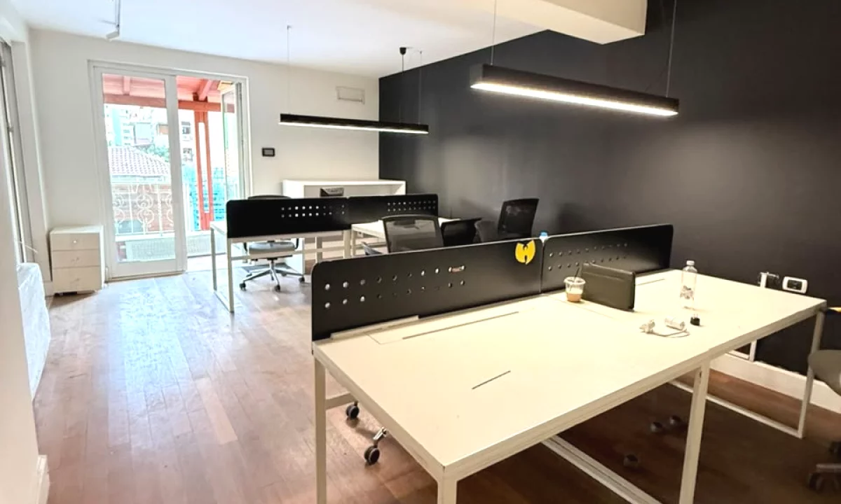 Shtepi ne shitje Apartament ne Tirane, 2+1, Mobilimi Bosh, pa mobiluar, Pagesa 490,000  Euro.