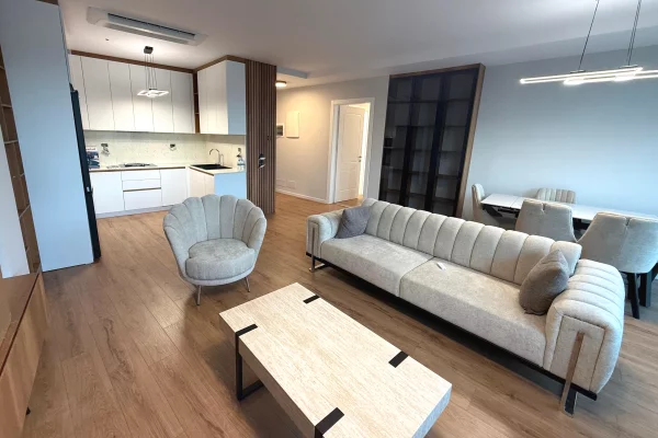 Shtepi me qera Apartament ne Tirane, 2+1, Mobilimi E mobiluar, Pagesa 1,800  Euro.